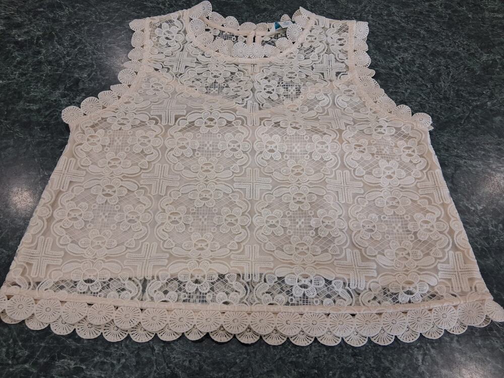 Sundance Crochet Lace Sleeveless Tank Top Scallop Hem Mock Neck Sz M Peasant EUC
